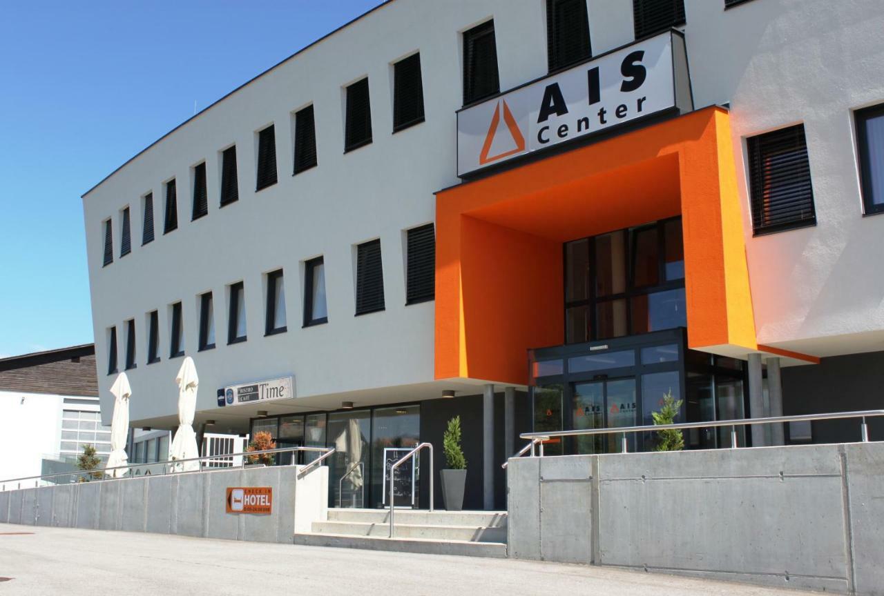Hotel Ais Center Wolfsberg Exterior foto